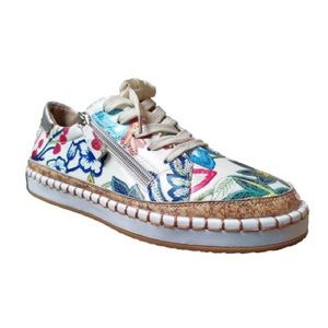 Women flora print sneakers